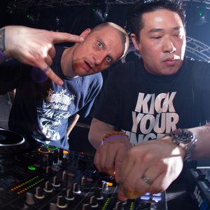 Drokz & Akira 的头像