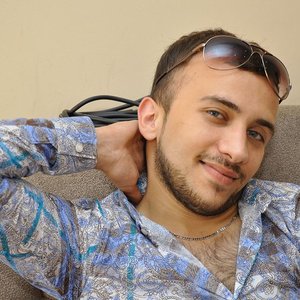Qadir Feteliyev 的头像