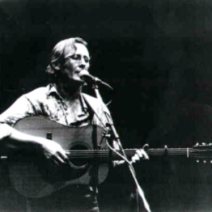 Alistair Hulett photo provided by Last.fm