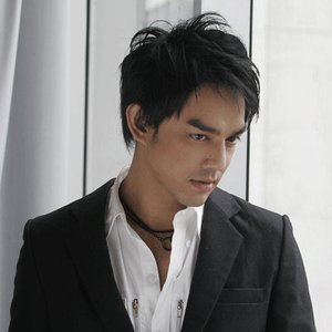 Mos Patiparn 的头像