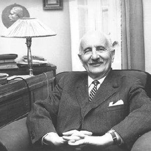 Władysław Tatarkiewicz için avatar