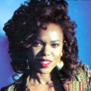 Linda Fields & The Funky Boys photo provided by Last.fm