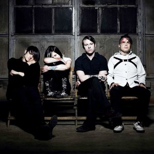 Shiny Toy Guns için avatar