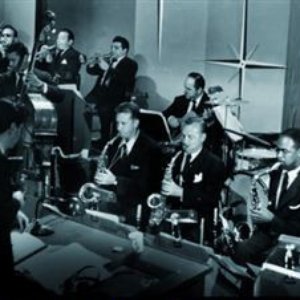 Jerry Fielding and His Orchestra 的头像