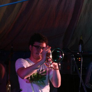 The Uplifters & Block Ice Horn Section 的头像