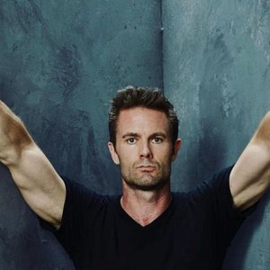 Garret Dillahunt 的头像