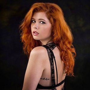Lauren Waller 的头像