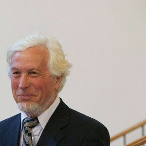 Hans-Klaus Jungheinrich 的头像