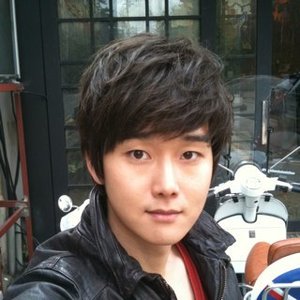 강성 的头像
