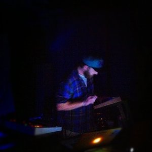 Analogtronics 的头像
