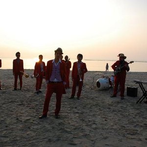 The Super Glasses ska Ensemble 的头像