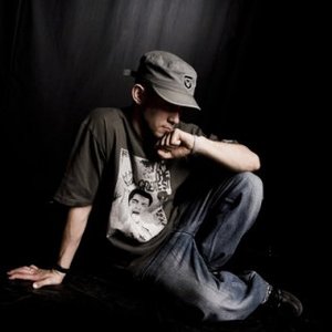 Короб(Comme-il-faut) 的头像