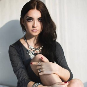 “Maja Gawłowska”的封面