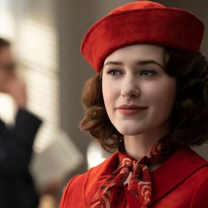 Rachel Brosnahan 的头像