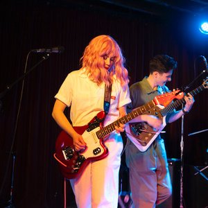 Avery Sloane için avatar