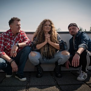 Lisha & The Men 的头像