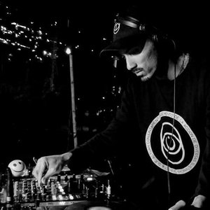 Hum4nDro1d 的头像