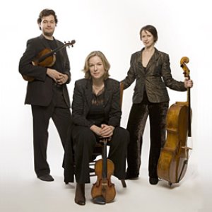 Bild för 'Leopold String Trio'