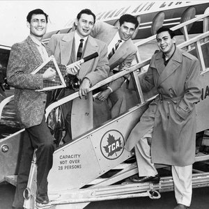 The Ames Brothers 的头像