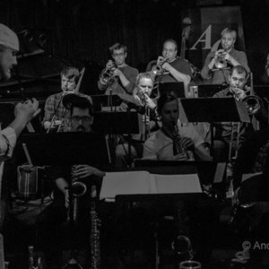 Adam Meckler Orchestra 的头像