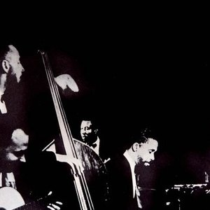 The Modern Jazz Quartet with Laurindo Almeida 的头像