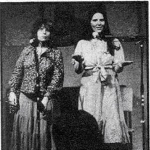 Аватар для The Folktellers (Connie Regan & Barbara Freeman)