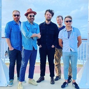 Red Wanting Blue