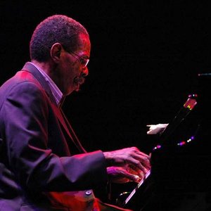 Аватар для George Cables