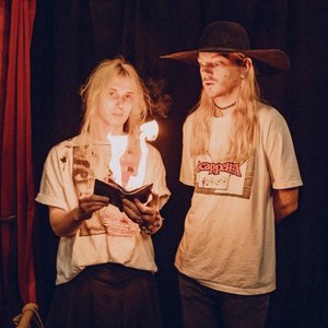 100 Gecs, Laura Les e Dylan Brady 的头像