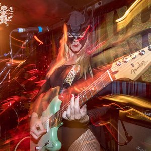 The Bitchwaves 的头像