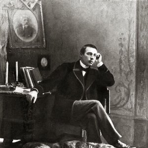 Sergei Rachmaninoff için avatar