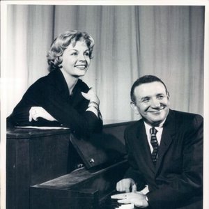 Raymond Scott and Dorothy Collins 的头像