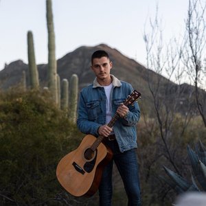 Kenny Holland 的头像