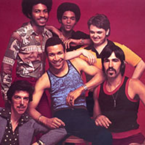 Heatwave photo provided by Last.fm