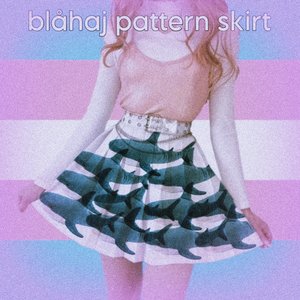 BLÅHAJ PATTERN SKIRT