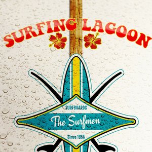 Surfing Lagoon