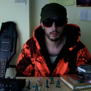 'Elijah B Torn' için resim