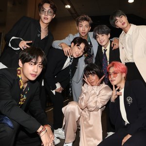 Imagem de 'BTS (방탄소년단), Halsey'