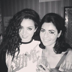 Marina, Charli XCX 的头像