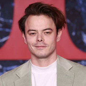 Avatar di Charlie Heaton
