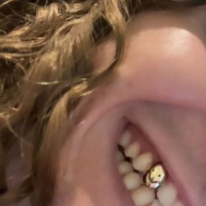 gold teeth & fenty - Single