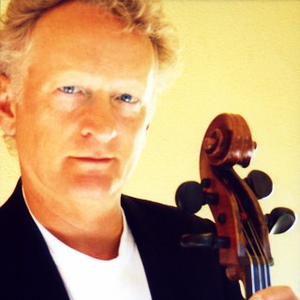 Robert Een photo provided by Last.fm