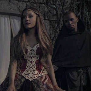 Chris Brown, Ariana Grande 的头像