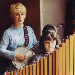Shirley & Dolly Collins のアバター