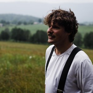 Zach Russell 的头像