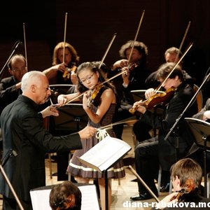 Vladimir Spivakov & Moscow Virtuosi のアバター