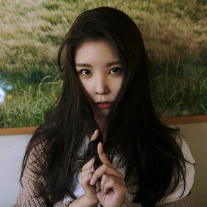 “레이나”的封面