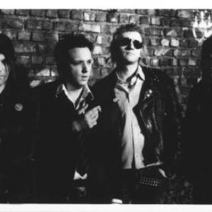 The Revolvers 的头像