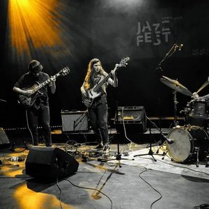 Avatar for Louise van den Heuvel 'Sonic Hug'