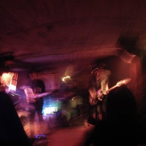 TwoDeadBands 的头像